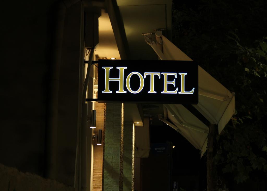 Hotel George Kalamata Eksteriør billede